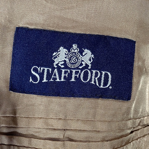 Stafford Men’s 42R Beige Herringbone Blazer Jacket Two Button Classic Sport Coat - Picture 8 of 12
